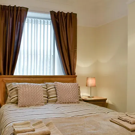 The Beeches Tatil Evi *