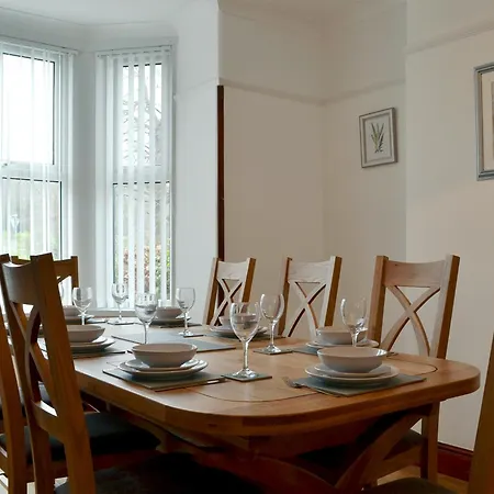 The Beeches Tatil Evi *